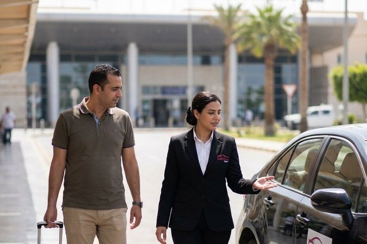 Hurghada Airport Transfer Safe Private Ride by Female Driver