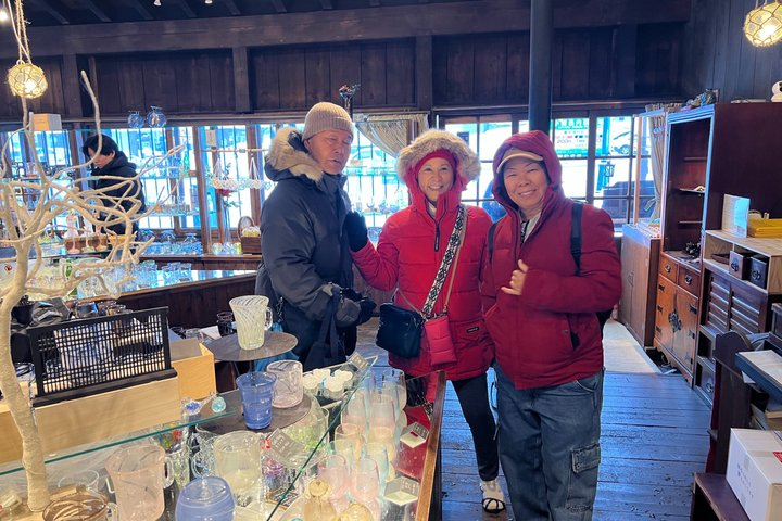 Private Customizable walking Tour in Otaru