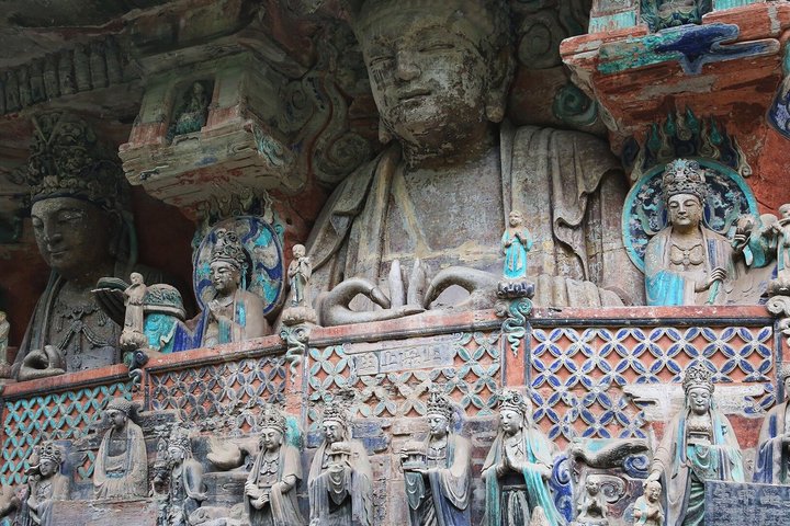 Chongqing Dazu Rock Carvings Ciqikou Old Town Join in Day Tour