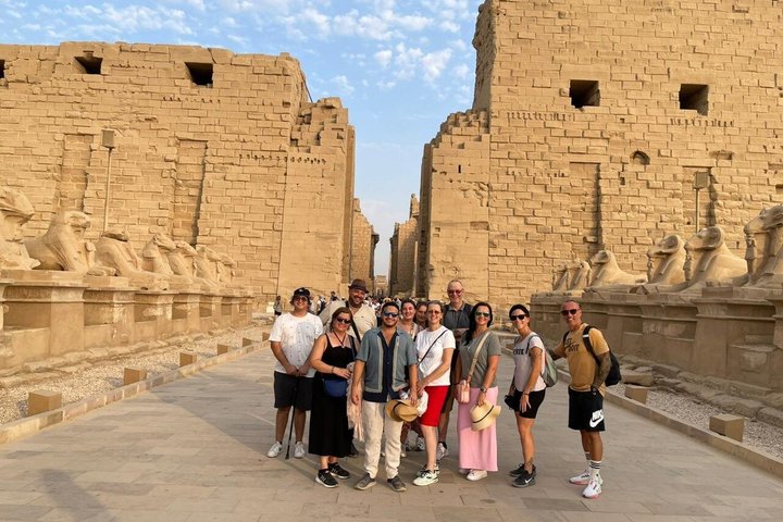 4 Days Nile Cruise from Aswan to Luxor including Abu Simbel and Hot Air Balloon