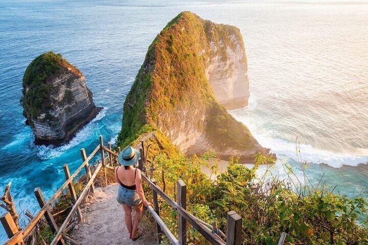 Nusa Penida All Inclusive Day Trip with Lunch & Pickup