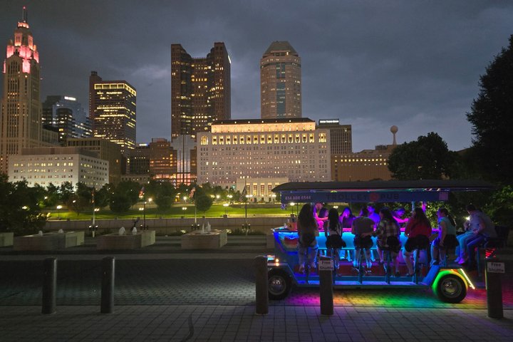 Explore Columbus on The Trolley Pub