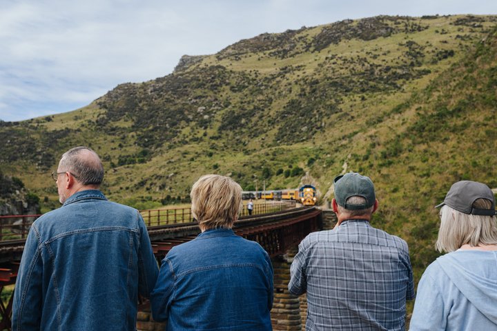 Taieri Gorge Scenic Railway Journey from Dunedin