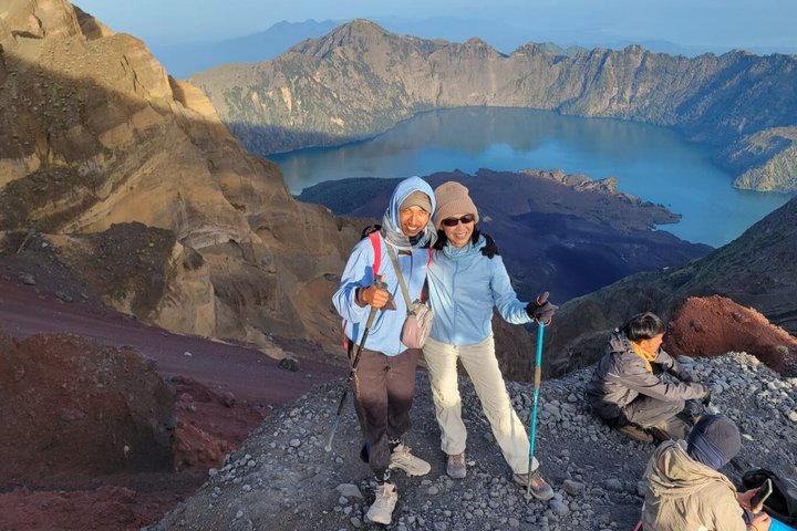 Mt Rinjani Trekking 2 Days 1 Night Summit