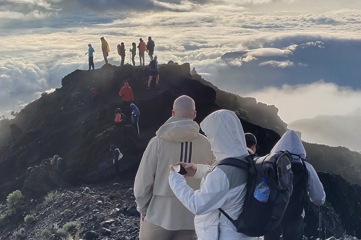 Mt Rinjani Trekking 4 Days and 3 Nights