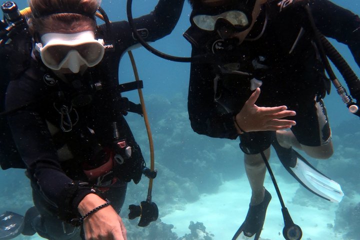 Rangiroa Discover Scuba Diving in French Polynesia
