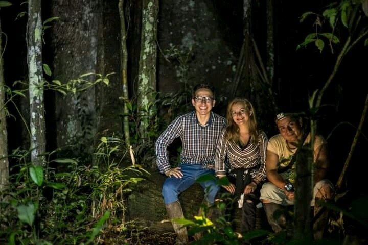 Night walk and search for tarantula sloths