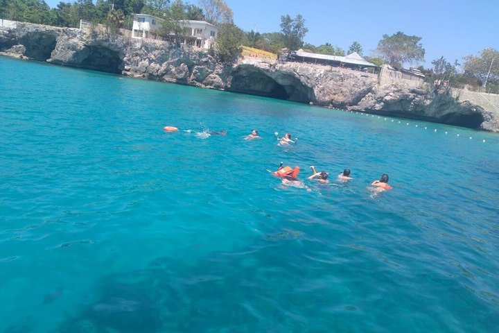 Negril Sunset Adults Only Party Booze Cruise with DJ