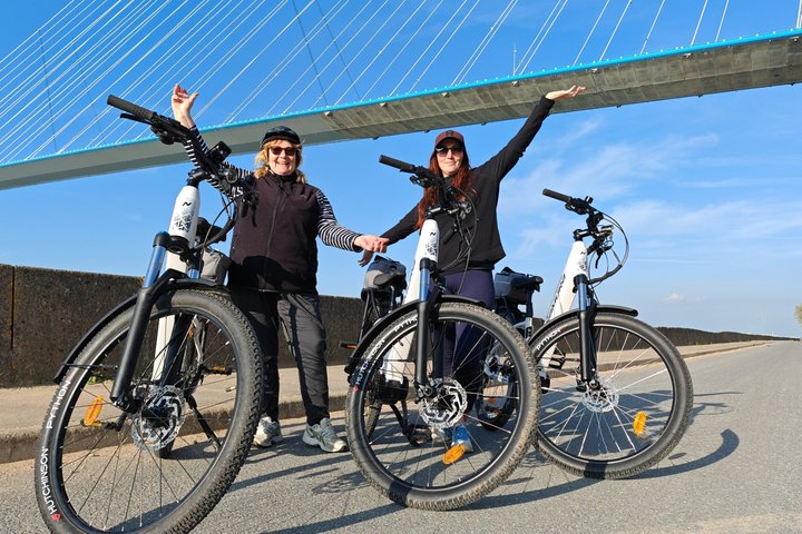Honfleur 2 Hour E-Bike Tour with Local Guide