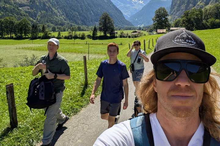 Lauterbrunnen Valley Highlights: Mürren, Waterfalls, Swiss Picnic