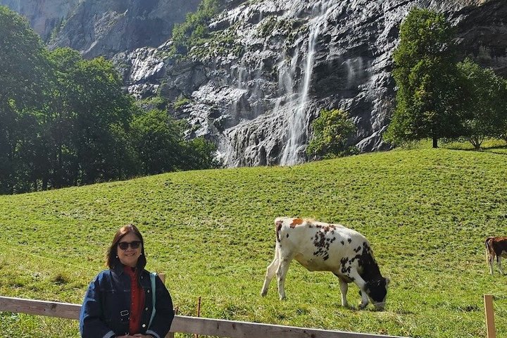 Lauterbrunnen Valley Highlights: Mürren, Waterfalls, Swiss Picnic