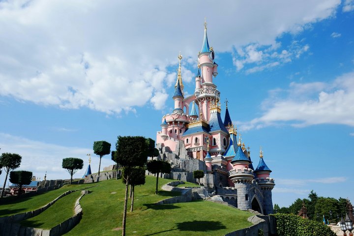 Magical Private Round-Trip Transfer to Disneyland Paris
