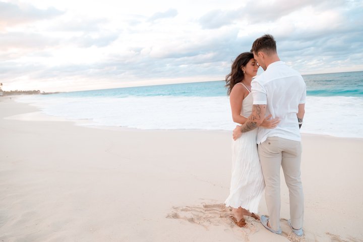 Private Vacation Photoshoot with Photographer in Virginia Beach