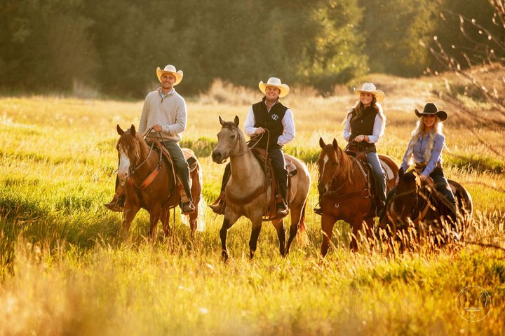 1 Hour Guided Horseback Riding Adventure