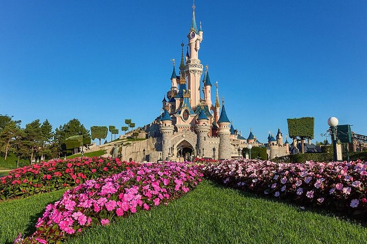 Private One Way Transfer from Disneyland to Central Paris