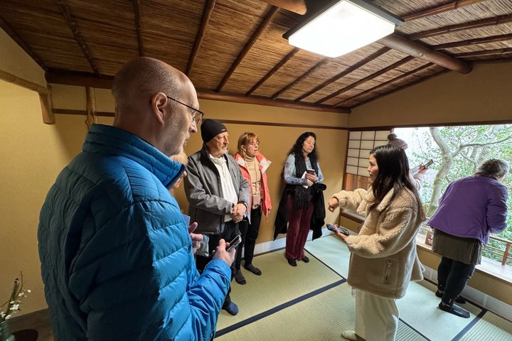 Kanazawa: Castle & Samurai History Walking Tour