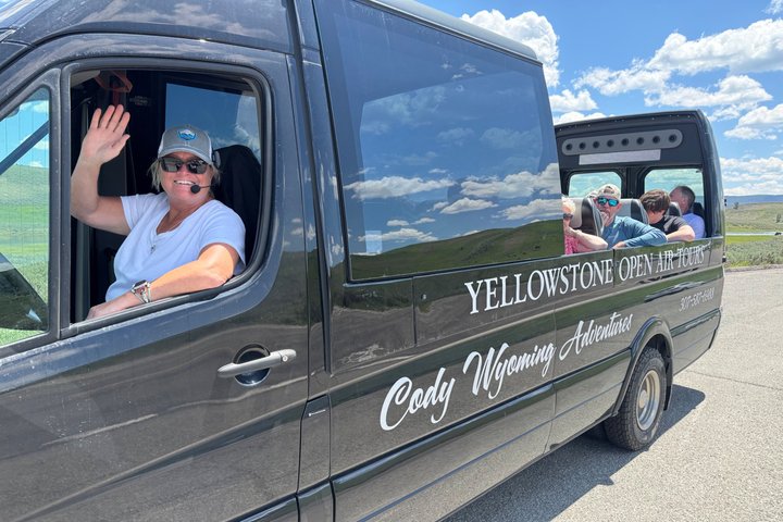 250th Celebration Yellowstone Open Air Tour W/Deals,lunch & Gifts