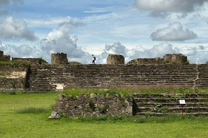 Monte Alban Full Experience for 3 Hours with Admission Included