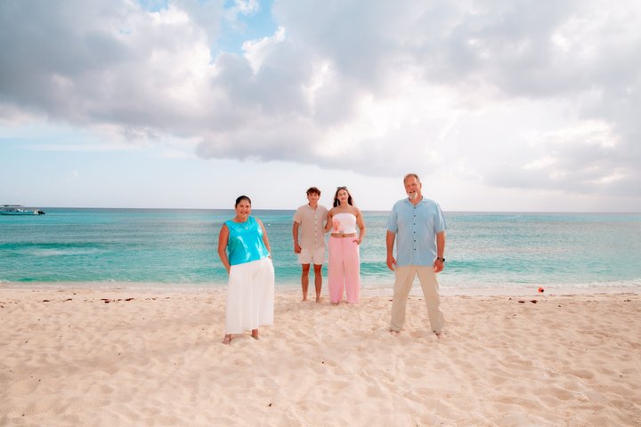 Private Vacation Photoshoot with Photographer in Vero Beach