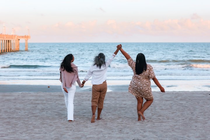 Private Vacation Photoshoot with Photographer in Vero Beach