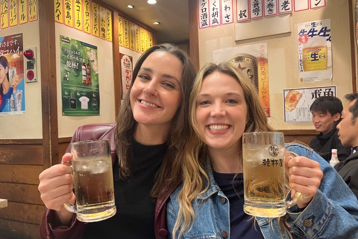 Osaka Local Izakaya Hopping: Food, Drinks & Nightlife