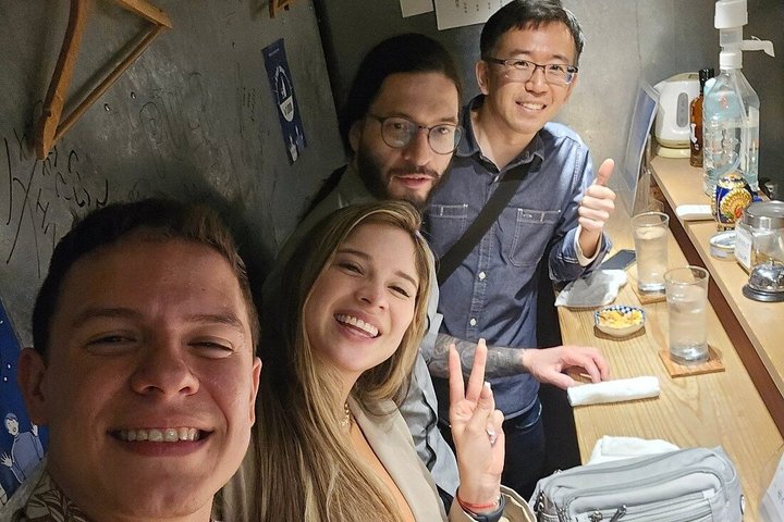 Osaka Local Izakaya Hopping: Food, Drinks & Nightlife