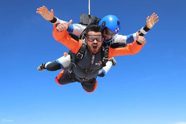 Tandem Skydiving Over the Mediterranean Sea in Side Manavgat
