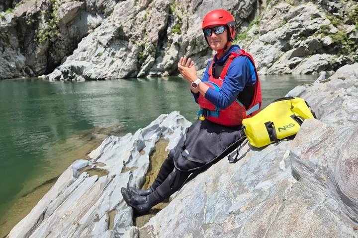 Iya Valley:Guided Kayaking Tour