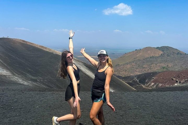 Cerro Negro Volcano Boarding Adventure from León