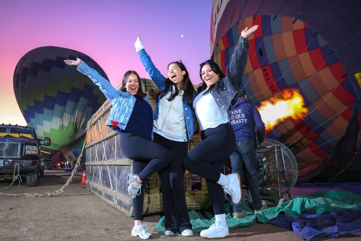 Balloon flight + Breakfast in cave + Pyramids + Pick up CDMX.