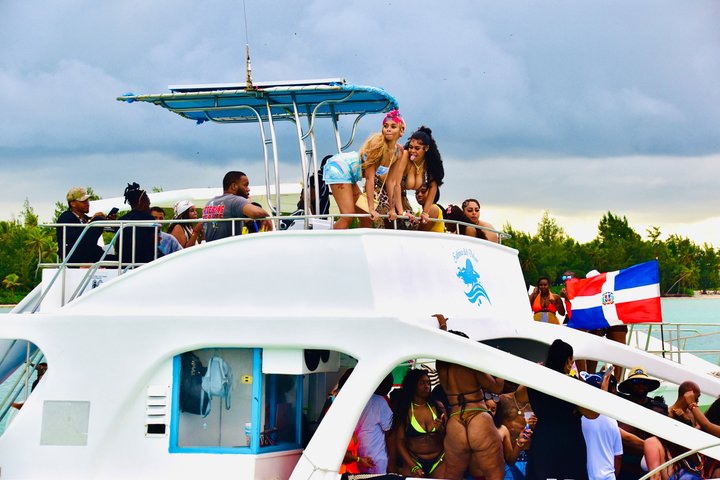 #1 Punta Cana Hip Hop Adults Only Party Boat with Open Bar & DJ