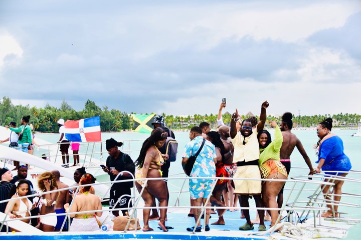 #1 Punta Cana Hip Hop Adults Only Party Boat with Open Bar & DJ