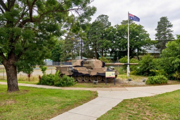 Canberra Power Peace and History Self Guided Walking Tour