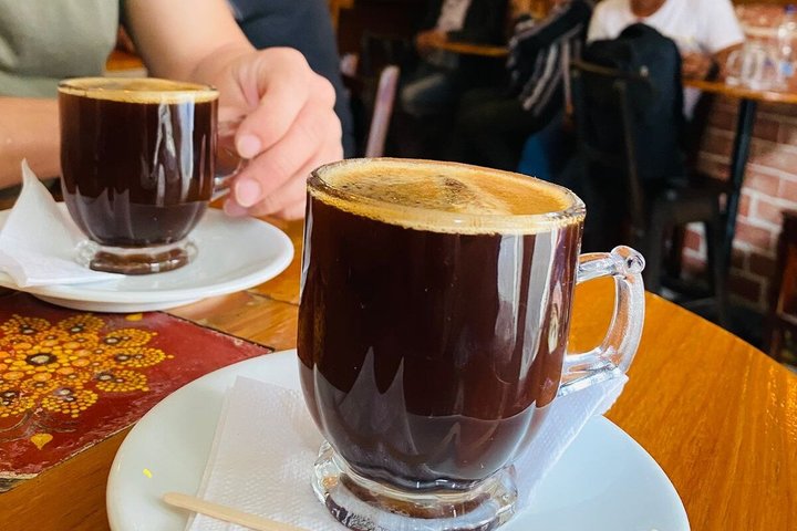 Explore Pereira; History, Gastronomy, coffee and cable car