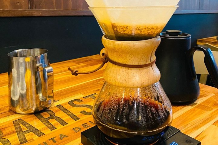 Explore Pereira; History, Gastronomy, coffee and cable car