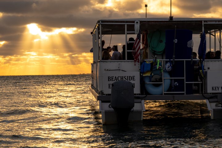 Islamorada Sunset Cruise with Champagne Toast and Snacks