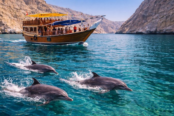 Musandam Khasab Overnight Dhow Cruise with BBQ Dinner