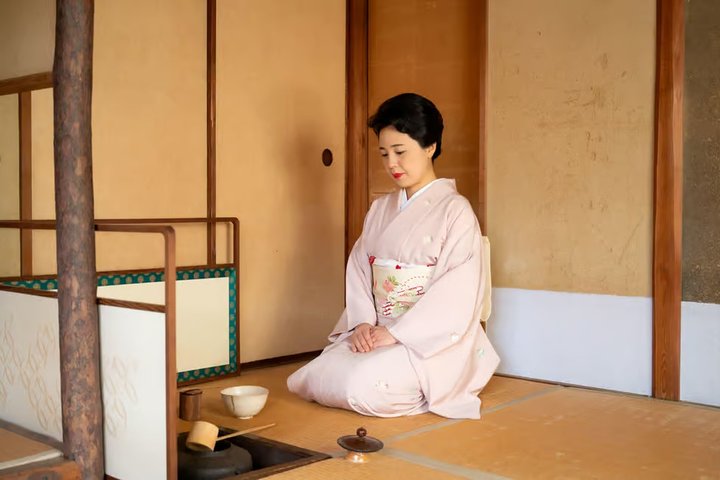 Uji Matcha Tasting & Tea Ceremony with Former Geiko + Uji Walk