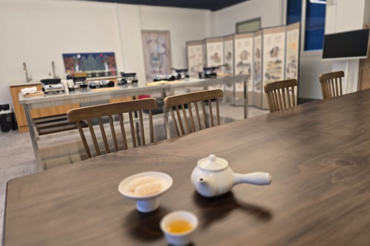 Small group Market Tour and Korean Cooking Class in Gyeongju