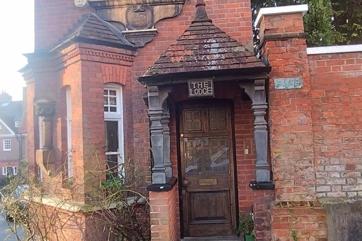 Historic Hampstead: A Walk Through London's Bohemian Village
