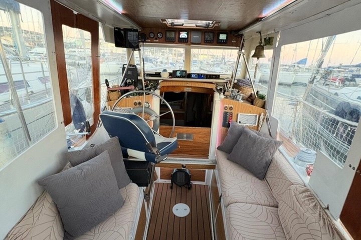 Cruise / Navigation / Sunset in the Lerins Islands