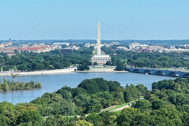 DC in a Day: 10+ Monuments, Boat Cruise, National Mall, Tickets