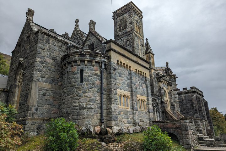 Private Tour from Fort William: Glencoe, Loch Lomond, Inveraray