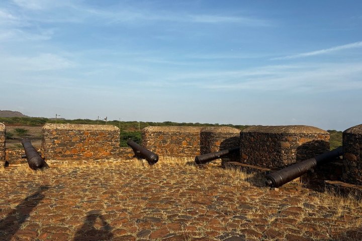 Old Town and Heritage Plateau Historic Tour with Local Guide