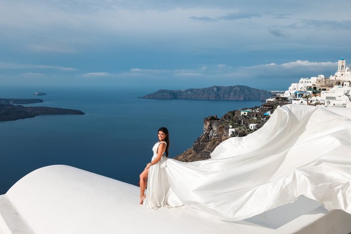 Santorini Flying Dress Experience with Hotel Pick up And Drop Off