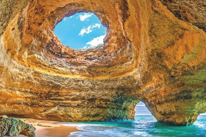 Vilamoura: Dolphins & Benagil Caves - Catamaran