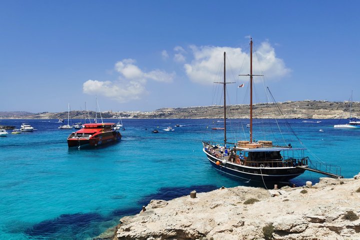 Fernandes Cruise to Blue Lagoon in Comino and Gozo