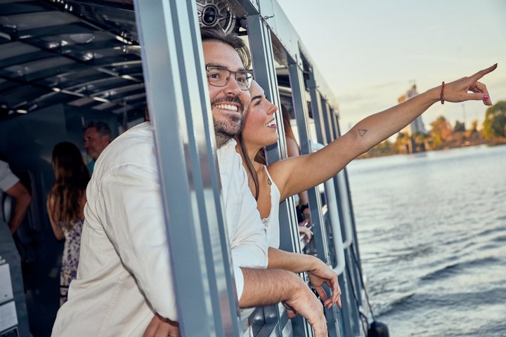 Scenic 2-Hour River Cruise to the Willamette Falls!