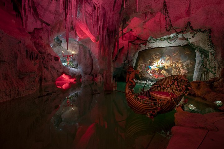 VIP Daytrip Neuschwanstein, Linderhof and Grotto from Munich