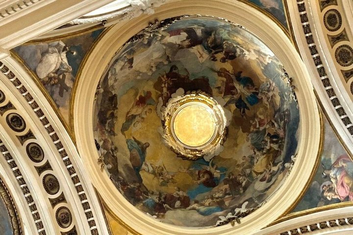 Guided tour of the Basilica of the Pillar of Zaragoza